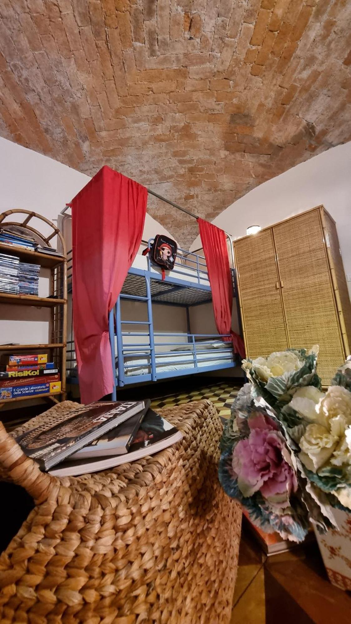 Appartamento Il Bibiribi Al Castello Pieve di Teco Esterno foto